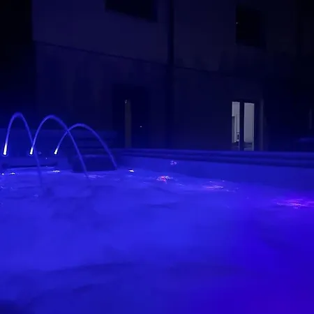 Apartment Mit Beheiztem Swimspa *