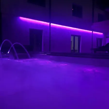 Mit Beheiztem Swimspa Apartment