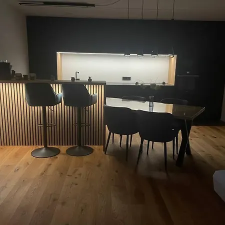 Apartment Mit Beheiztem Swimspa