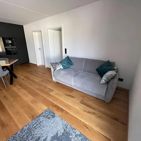 Apartment Mit Beheiztem Swimspa